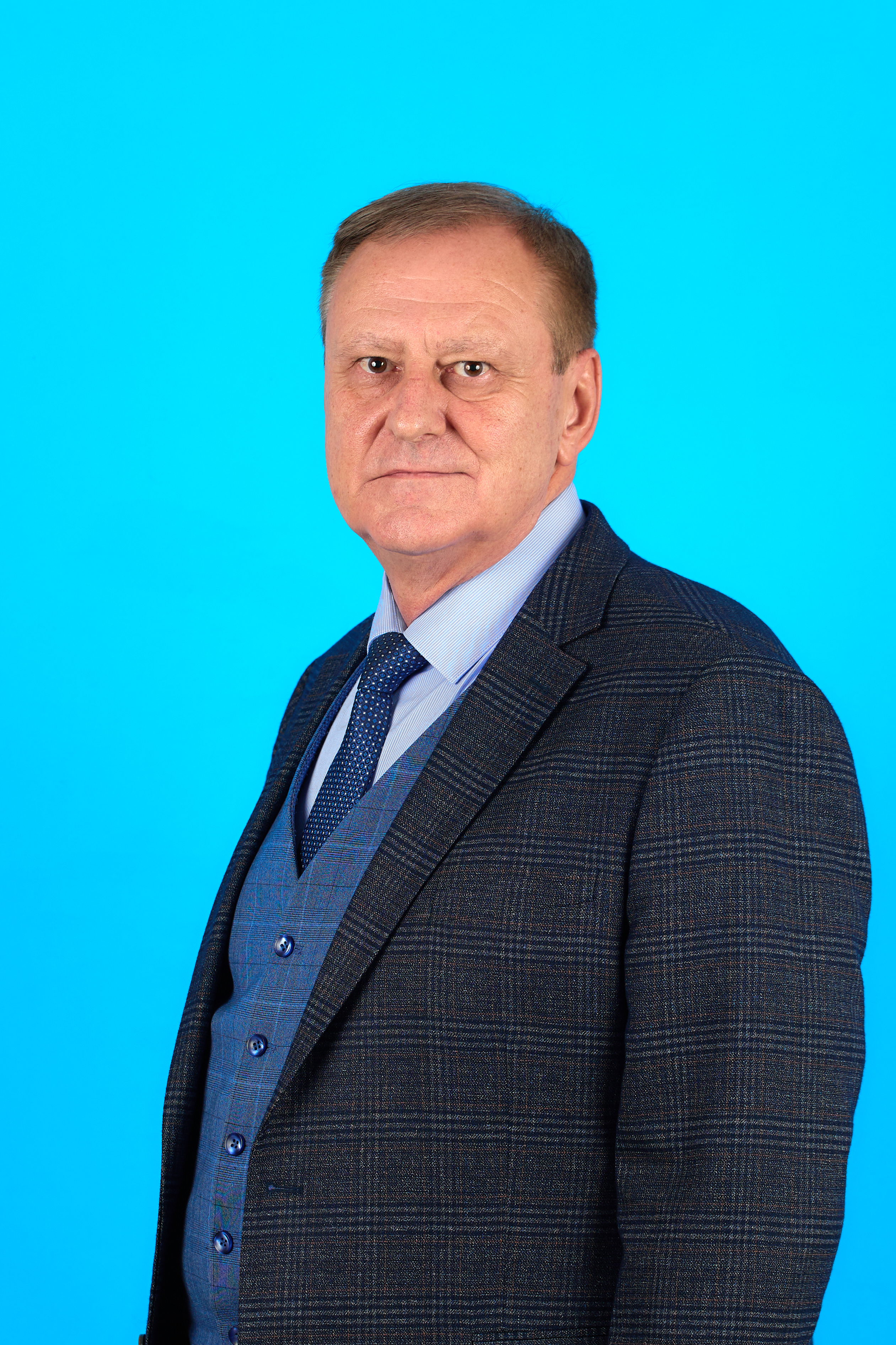 Романов Владислав Васильевич.